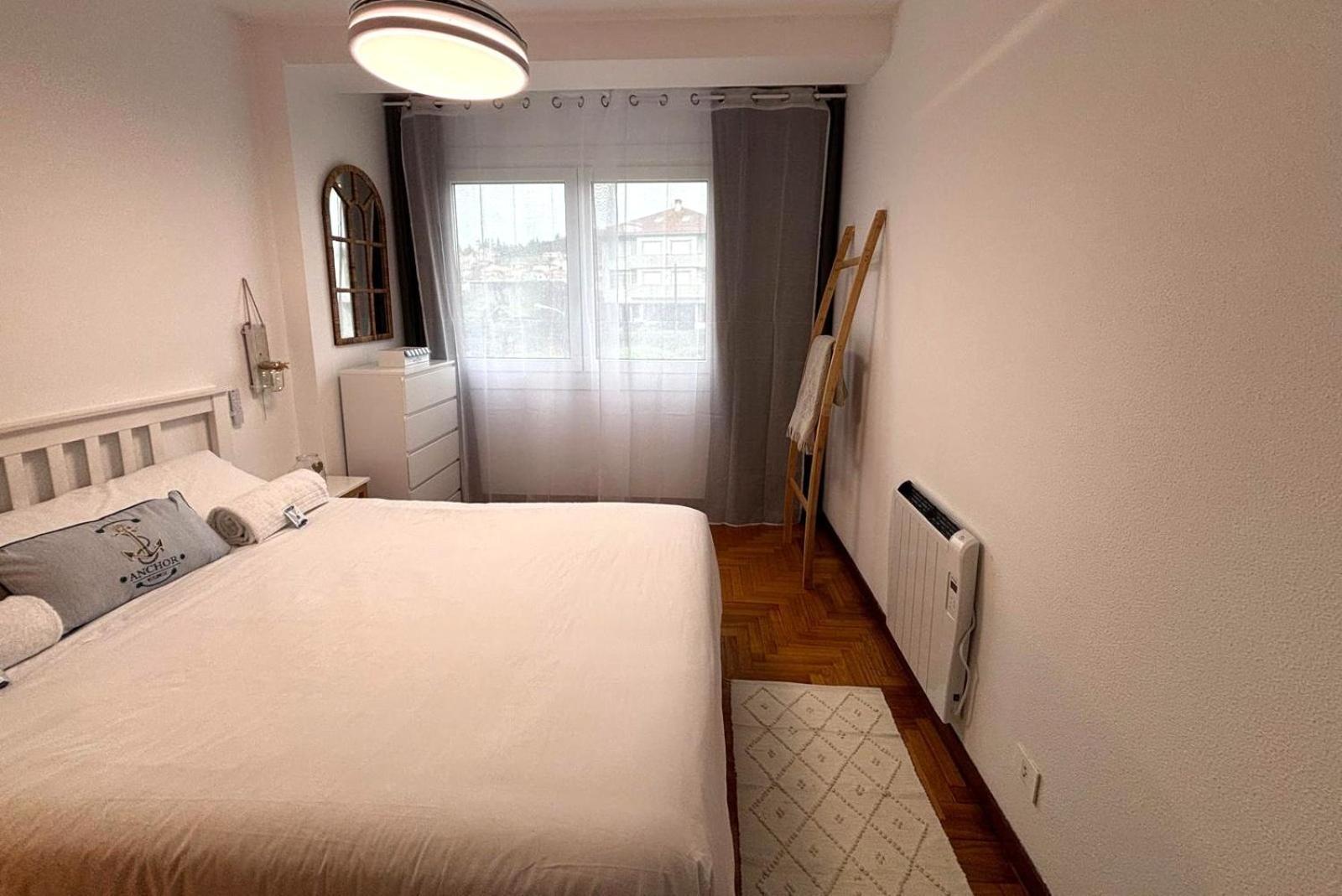 Holibai, Amodino, Agradable Y Hogareno Apto Con Parking, Baiona Exterior foto